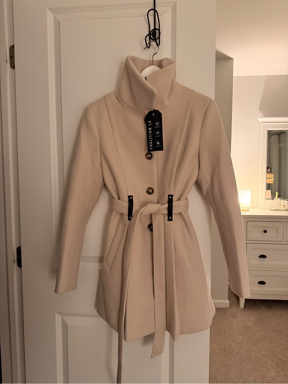 Colation LA | Cream Vegan-Wool/Fabric Trench Coach | Medium